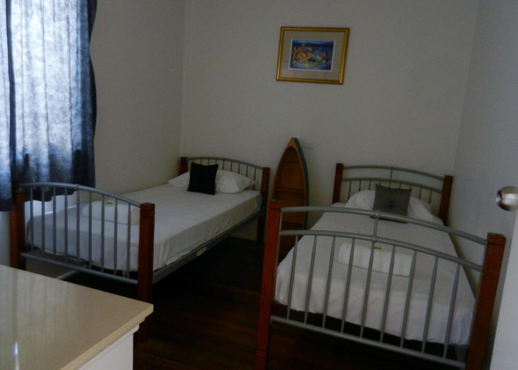 Golden Shores Motel Bilinga Rum bild